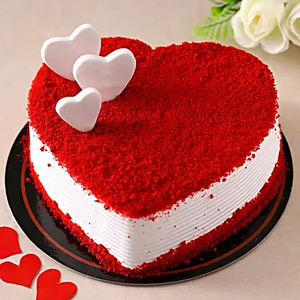 Heart-Shaped-Red-Velvet-Cake
